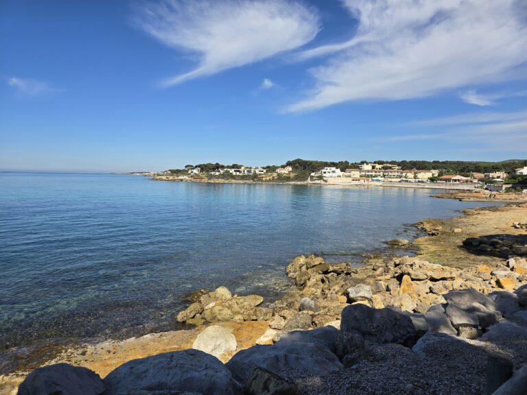 Balade en famille sur la CĂŽte Bleue entre Carry-le-Rouet et Sausset-les-Pins avec vue sur la mer