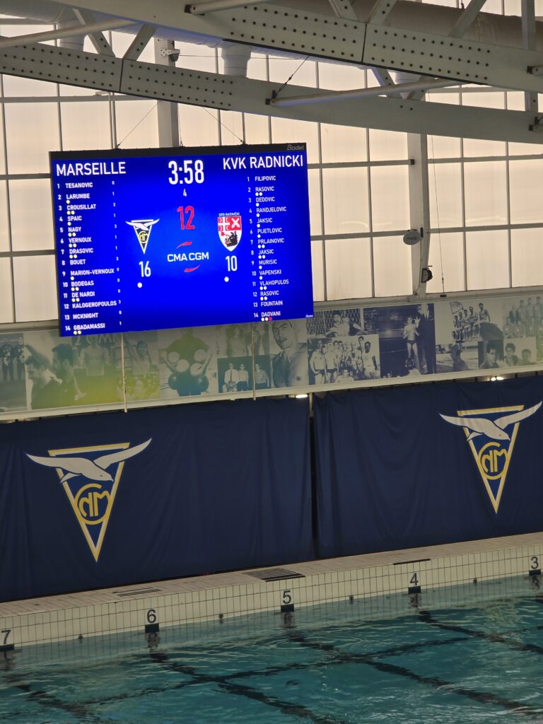 Cercle des nageur de Marseille - match de waterpolo en famille